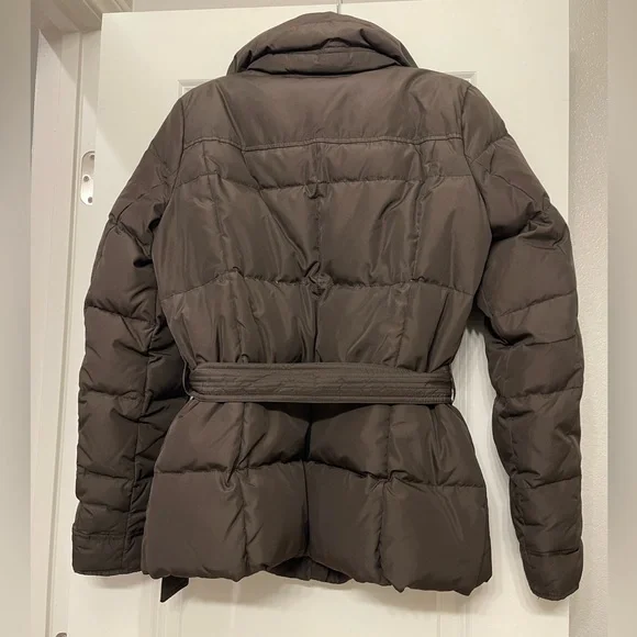 Abercrombie & Fitch puffer jacket 🫎 - Picture 5 of 6